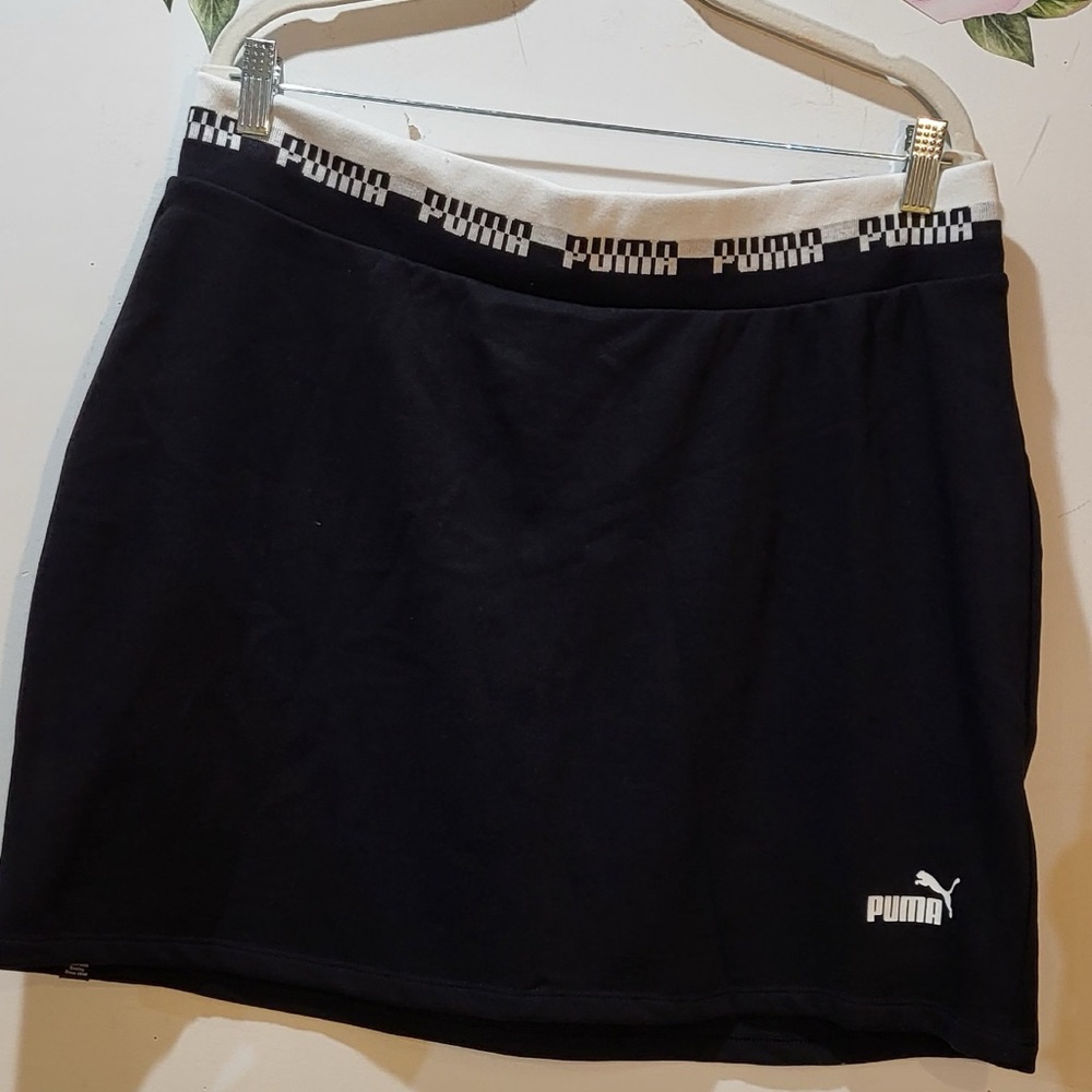 PUMA Black Women's Athletic Skirt with Branded Waistband